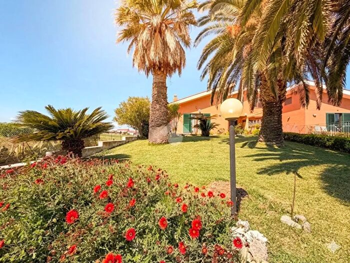 Casa con 6 locali in vendita in Contrada Colle della Torre, Termoli