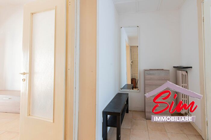 Appartamento trilocale in vendita in Via Prina Snc, Novara