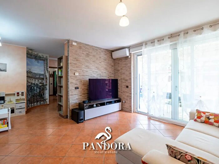 Appartamento con 5 locali in vendita in Via Nilde Iotti, Cardano Al Campo
