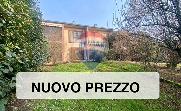 Appartamento trilocale in vendita in Usmate Velate