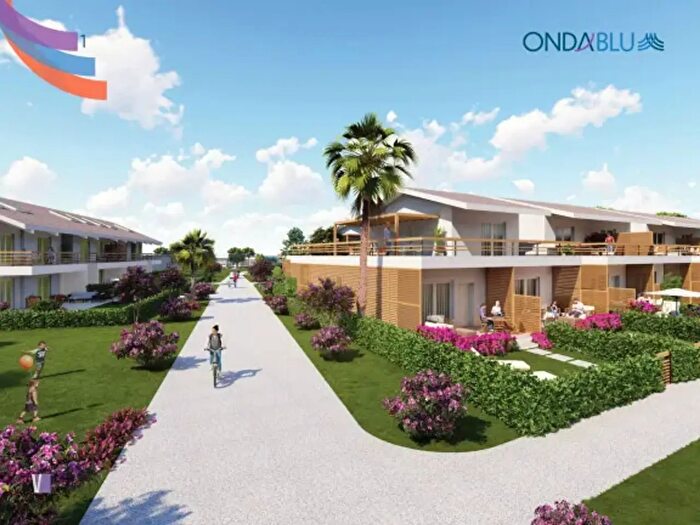 Appartamento bilocale in vendita in Viale Himera, Campofelice Di Roccella