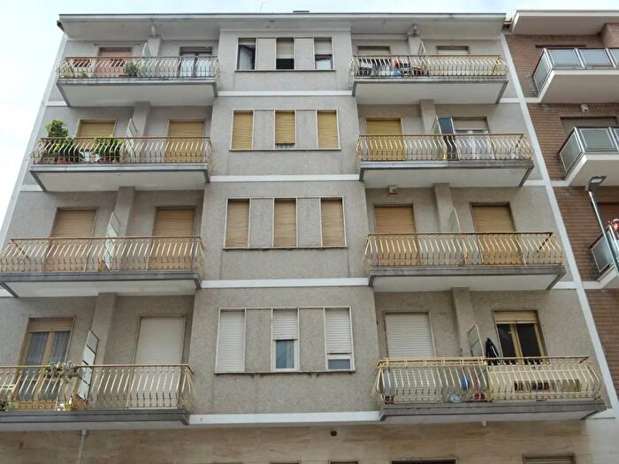 Appartamento bilocale in affitto in Via Carrera, Torino