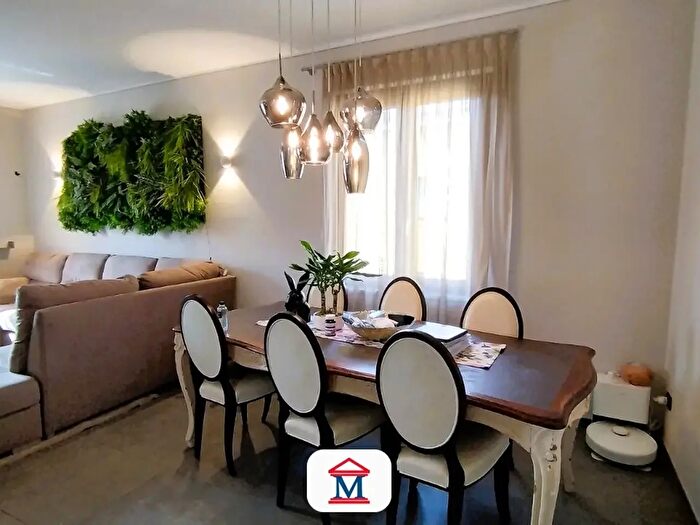Appartamento con 5 locali in vendita in Via Donizetti, Alme'