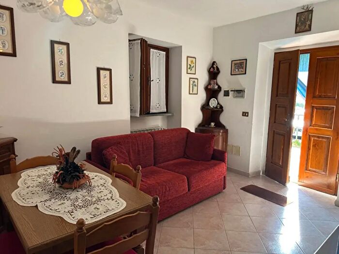 Appartamento bilocale in affitto in Vicchio