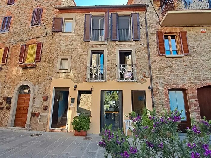 Appartamento bilocale in vendita in Via Giacomo Matteotti, Tuoro Sul Trasimeno