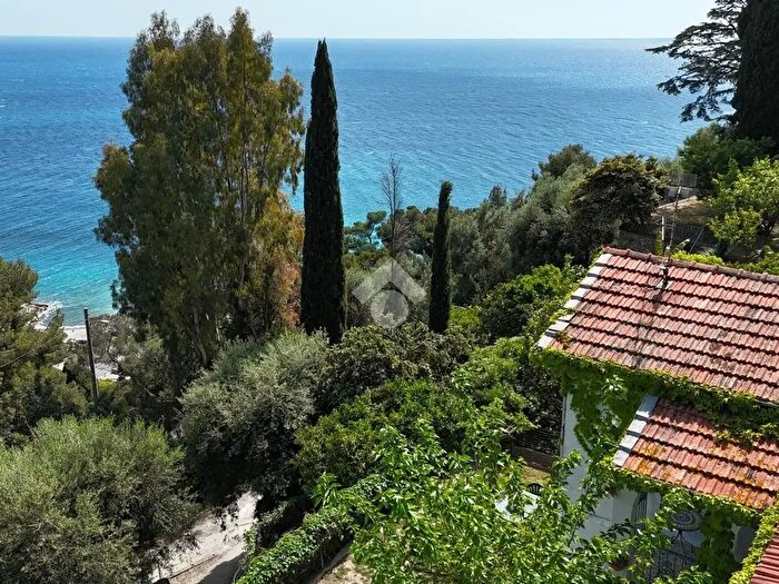Casa quadrilocale in vendita in Str Poggio II, Imperia