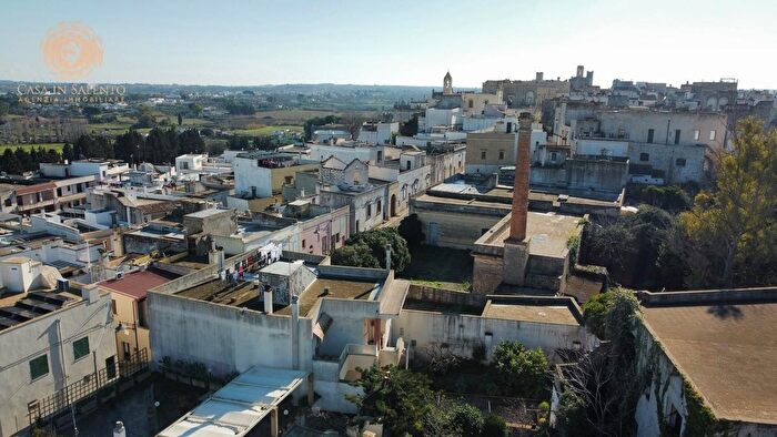 Casa con 20 locali in vendita in Ia Salite, Specchia