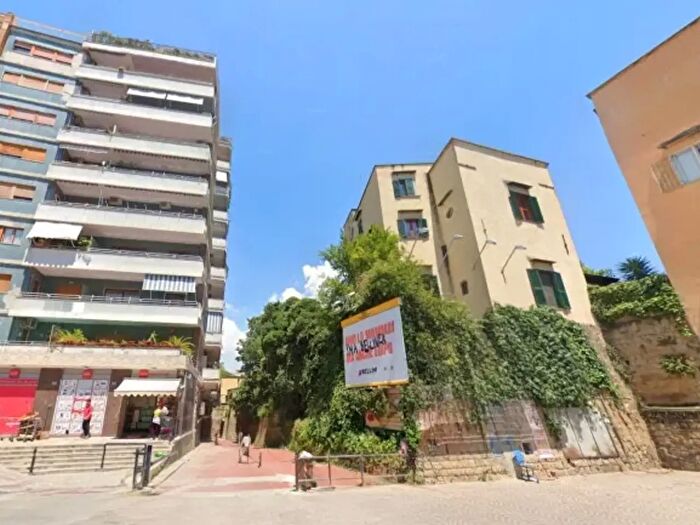 Appartamento quadrilocale in affitto in Via Battistello Caracciolo, Napoli