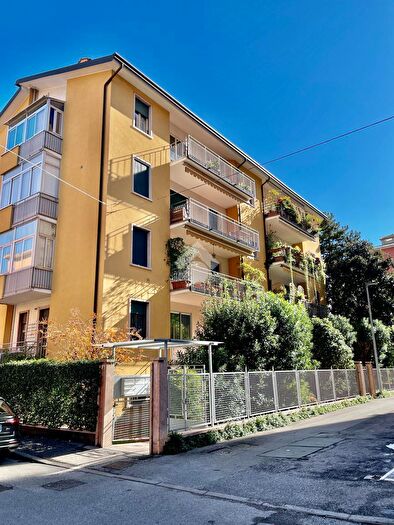 Appartamento con 5 locali in affitto in Via C Abba, Verona