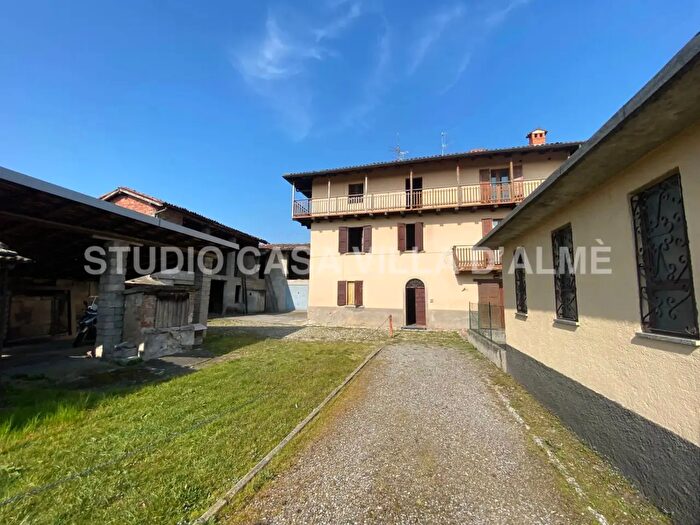 Case in Vendita e in Affitto - 2