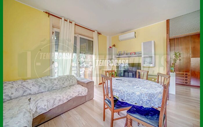 Appartamento trilocale in vendita in Via Colleoni, Gallarate