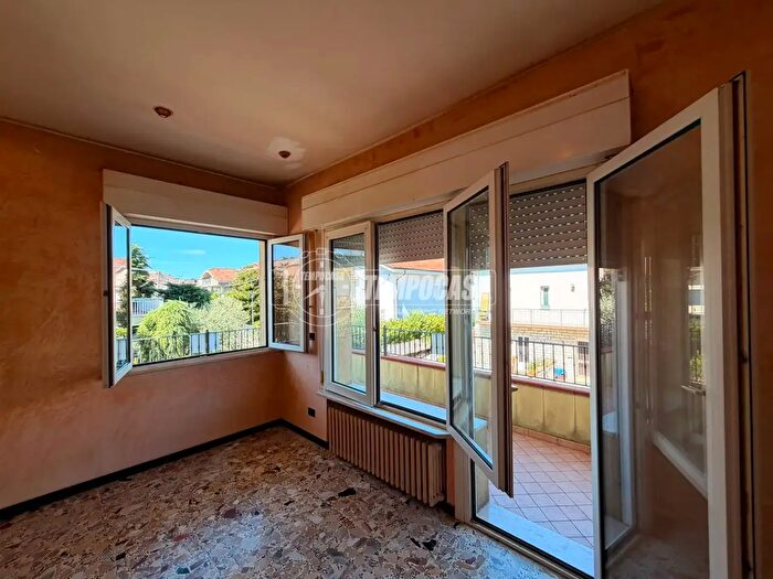 Appartamento quadrilocale in vendita in Viale Genova, Riccione
