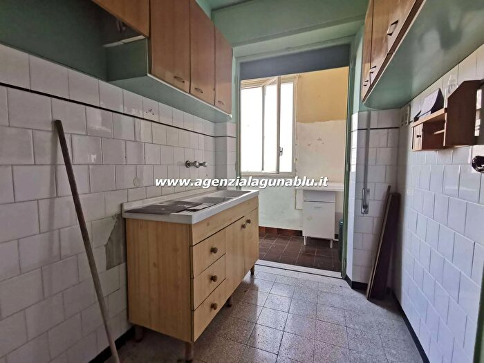 Appartamento quadrilocale in vendita in Via Salemi, Marsala