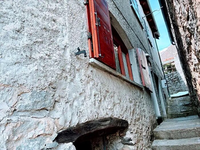 Appartamento trilocale in vendita in Pizzanco, Bognanco