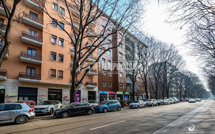 Appartamento bilocale in vendita in Via Teodosio, Milano