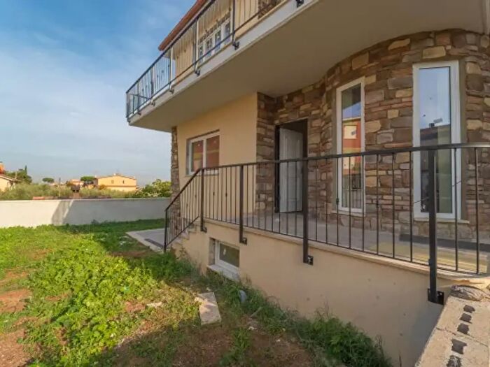 Casa quadrilocale in vendita in Via del Casale Antonioni, Roma