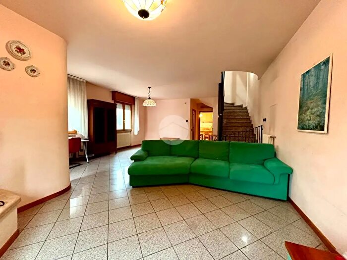 Casa con 5 locali in vendita in Via Giulio Pastore, Rimini