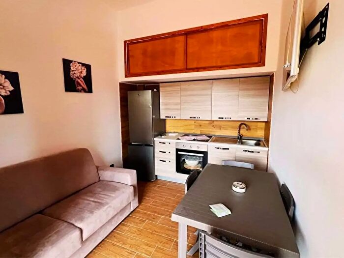 Appartamento trilocale in vendita in Poggio Fiorito, Scalea