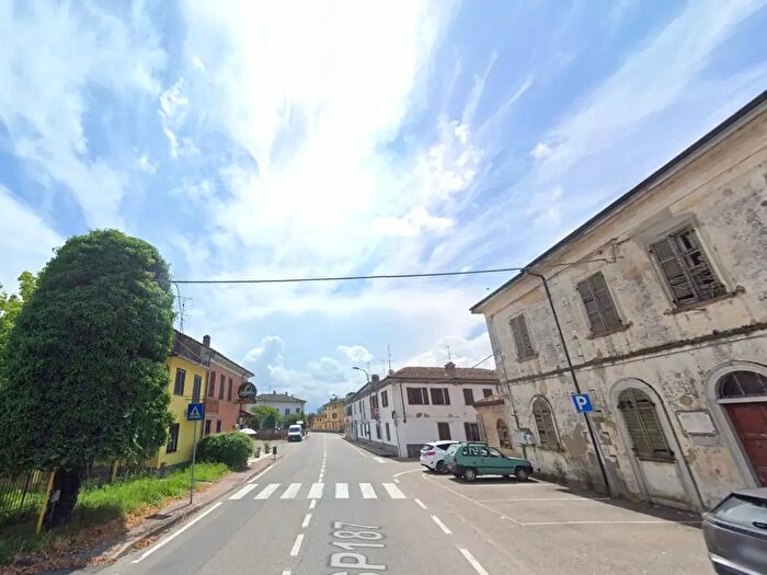Appartamento bilocale in affitto in Via Depretis Agostino, Stradella