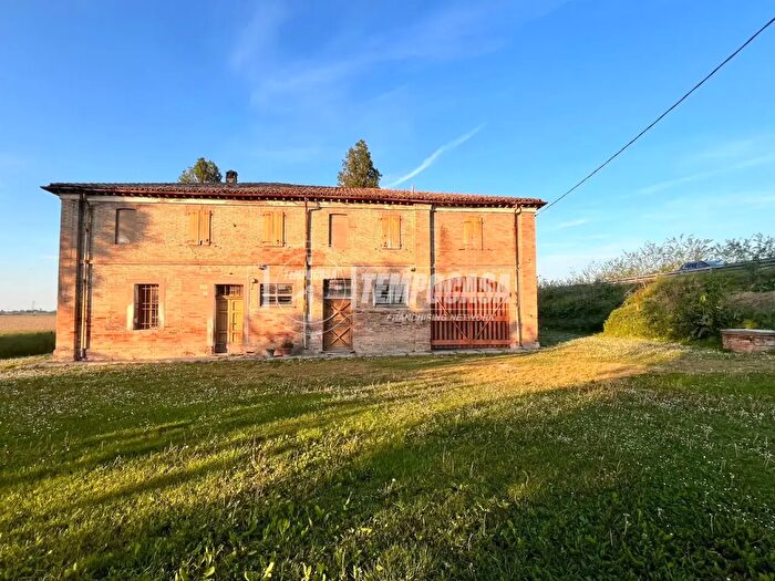 Casa in vendita in Via Ravegnana, Ravenna