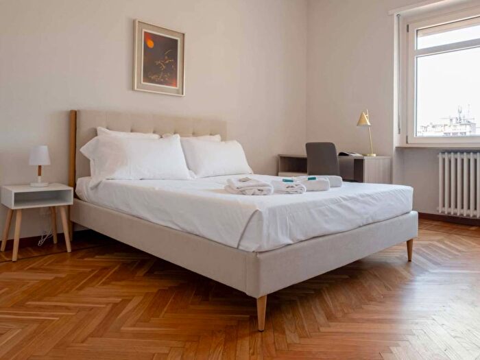 Appartamento quadrilocale in affitto in Piazza della Repubblica, Aurora, Torino