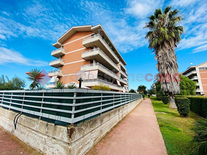 Appartamento bilocale in vendita in Viale delle Arti, Pomezia