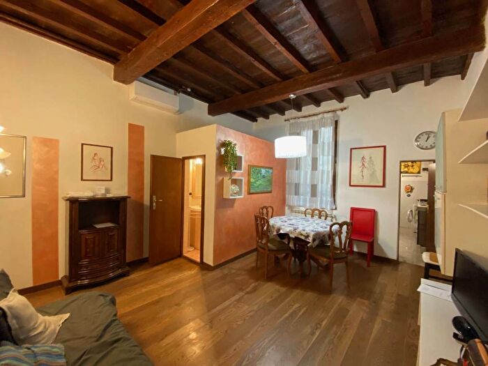 Appartamento bilocale in affitto in Santo Spirito, Firenze