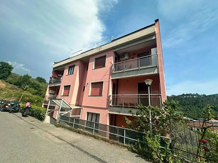 Appartamento bilocale in vendita in Via San d'Acquisto, Casarza Ligure