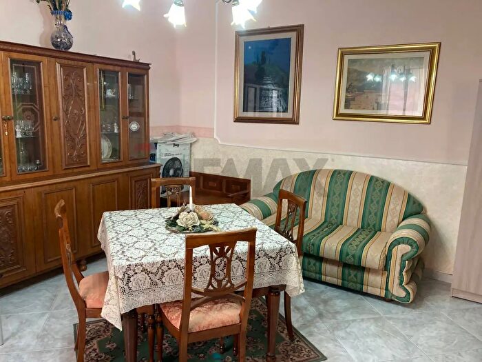 Casa con 5 locali in vendita in SantAnastasia