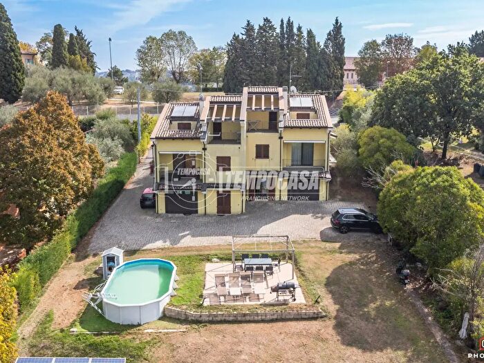 Casa con 12 locali in vendita in Via Saponi, Coriano