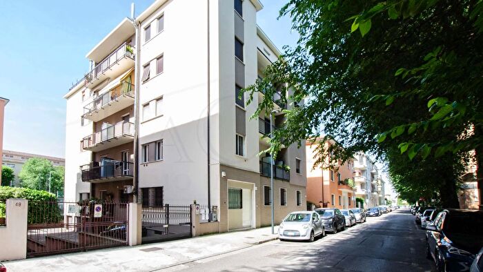 Appartamento bilocale in vendita in Via Monte Ortigara, Brescia