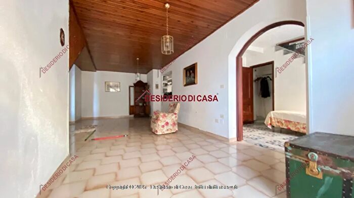 Appartamento trilocale in vendita in Via Garibaldi Altofonte Pa Italia, Altofonte