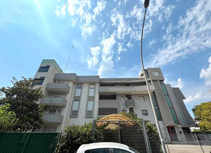 Appartamento trilocale in vendita in Taranto Taranto Taranto, Taranto