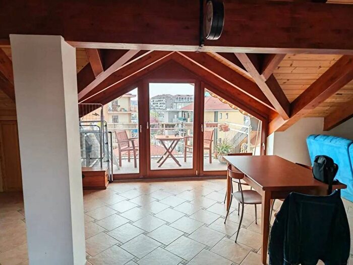 Appartamento trilocale in affitto in Via Arturo Bendini, Santa Maria, Collegno