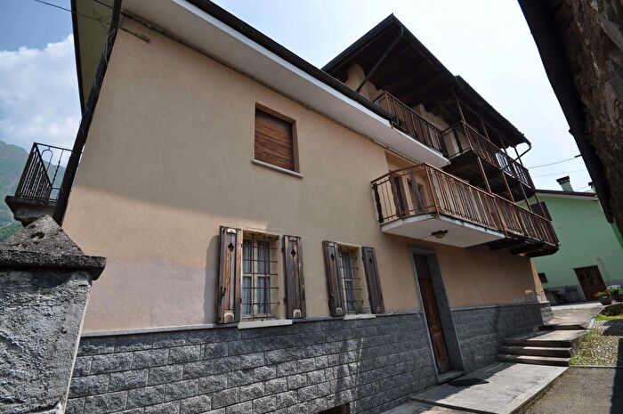 Case in Vendita e in Affitto - 3