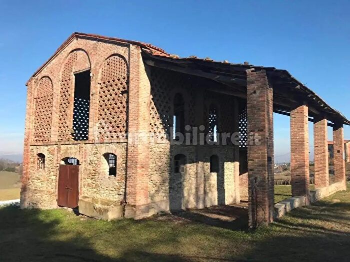 Casa quadrilocale in vendita in Via delle Miccine, Campi Bisenzio
