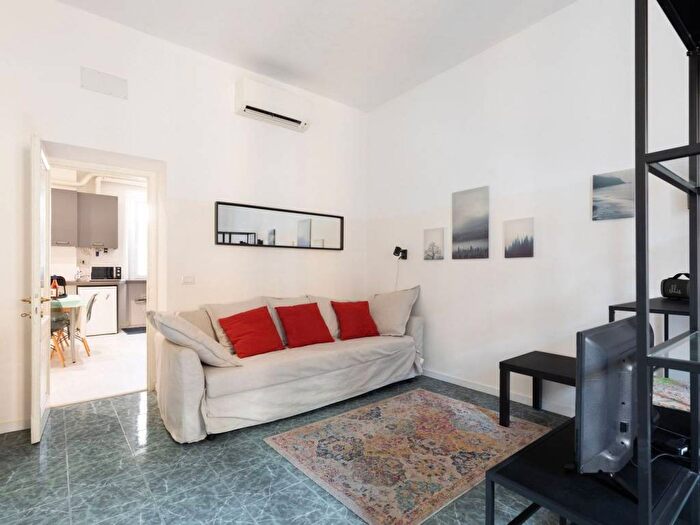 Appartamento trilocale in affitto in Via Alfredo Cappellini, Esquilino, Roma