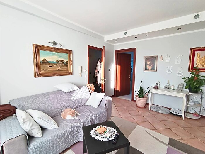 Casa con 8 locali in vendita in Fontaneto dAgogna, Fontaneto DAgogna