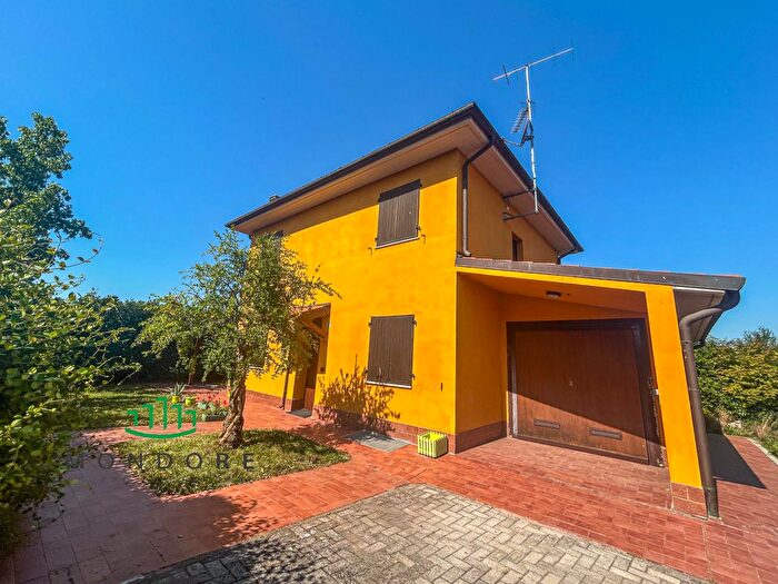 Casa con 6 locali in vendita in Via Russo, San Lazzaro Di Savena