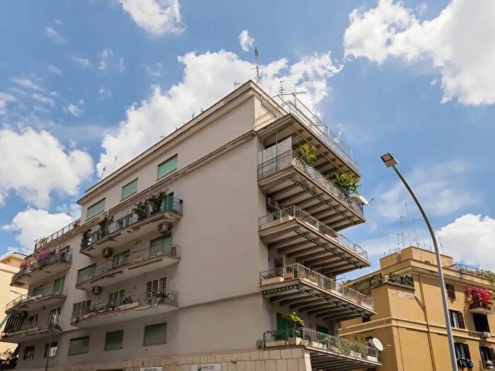 Appartamento con 5 locali in vendita in Via della Balduina Snc, Roma