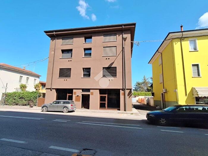 Appartamento trilocale in affitto in Via Verona, Cittadella Colle Aperto, Mantova