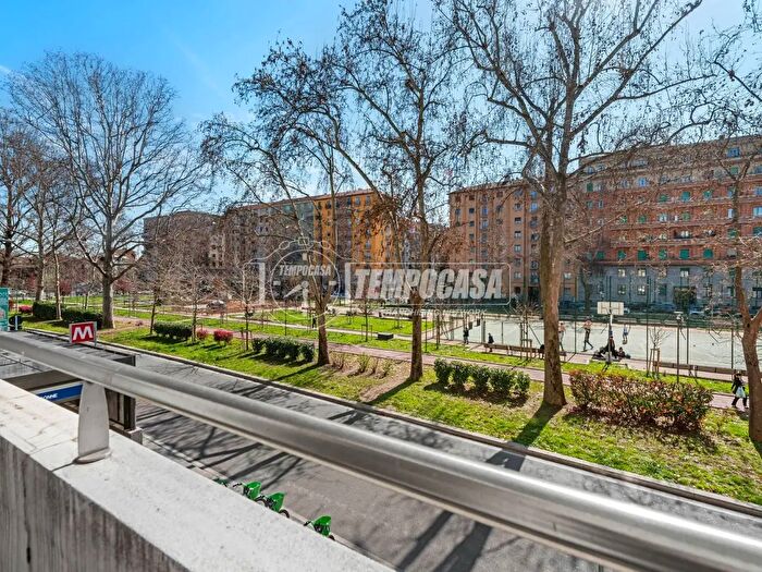 Appartamento bilocale in vendita in Piazza Fusina, Milano