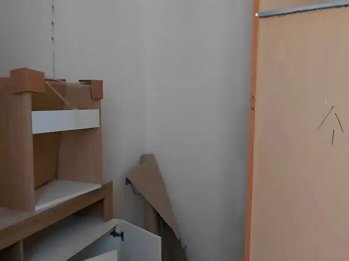 Appartamento trilocale in affitto in Vico San Filippo E Giacomo, Napoli