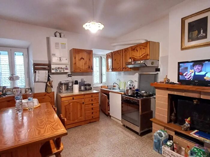 Appartamento con 6 locali in affitto in Corso Giuseppe Garibaldi, Monte Vidon Corrado