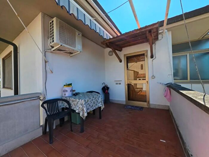 Appartamento con 6 locali in vendita in Ldo Moro, Collesalvetti