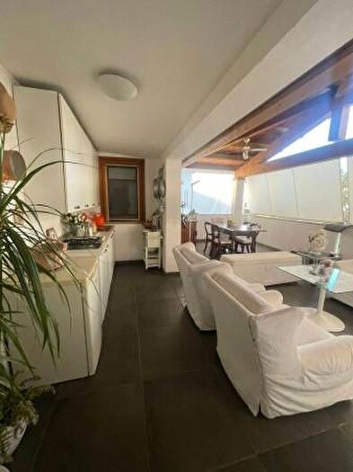 Casa con 6 locali in vendita in Via Latina, Grosseto