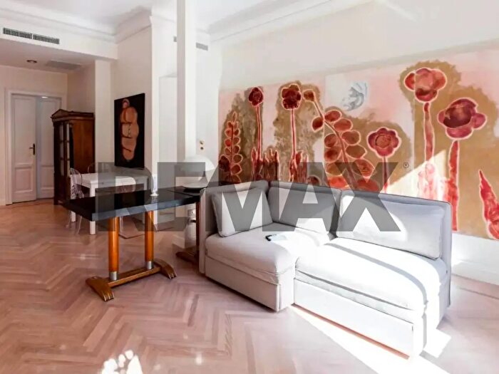 Appartamento trilocale in affitto in Milano