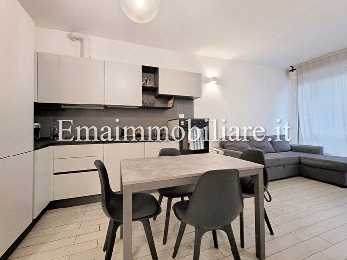 Appartamento bilocale in affitto in Via Terracina, Affori, Milano