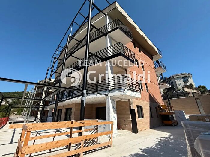 Appartamento trilocale in vendita in Via Panoramica, Salerno