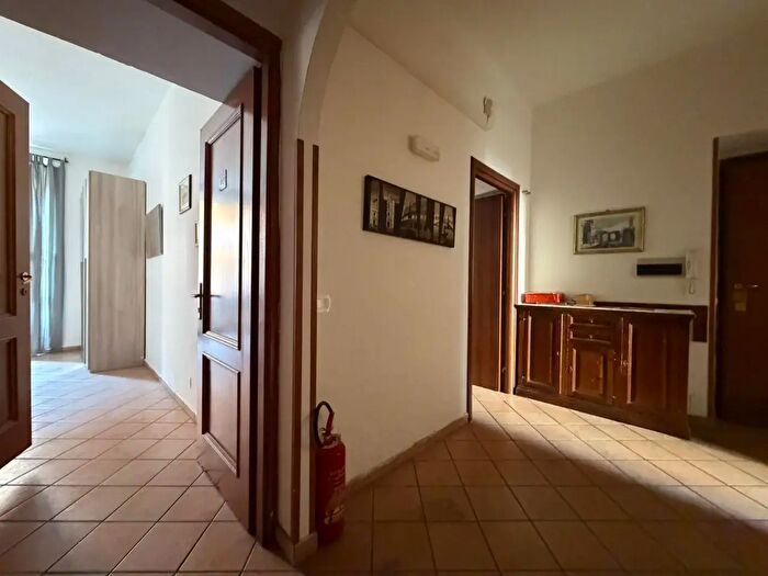 Appartamento con 5 locali in vendita in Via San Giorgio, Bologna